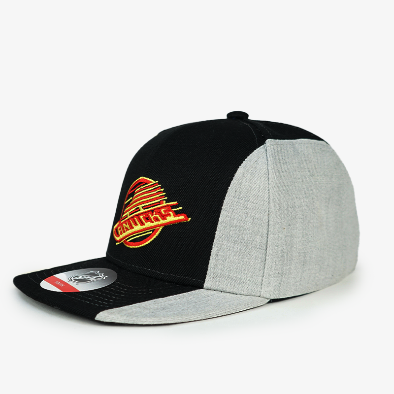 Vancouver Canucks Outerstuff Kids Ace in Hols Skate Snapback