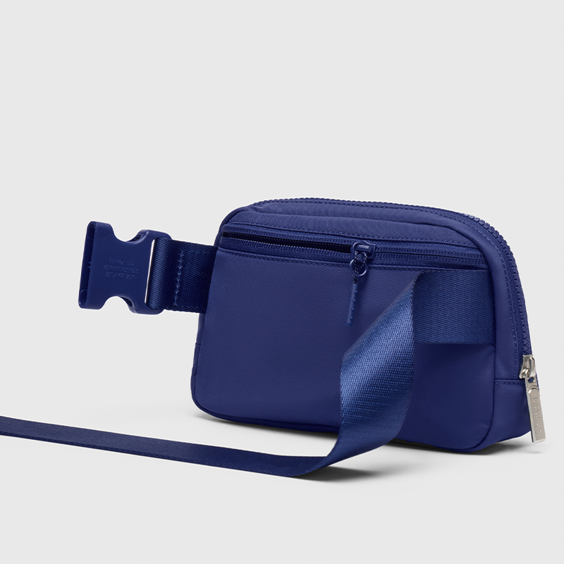 Vancouver Canucks x lululemon Everywhere Belt Bag