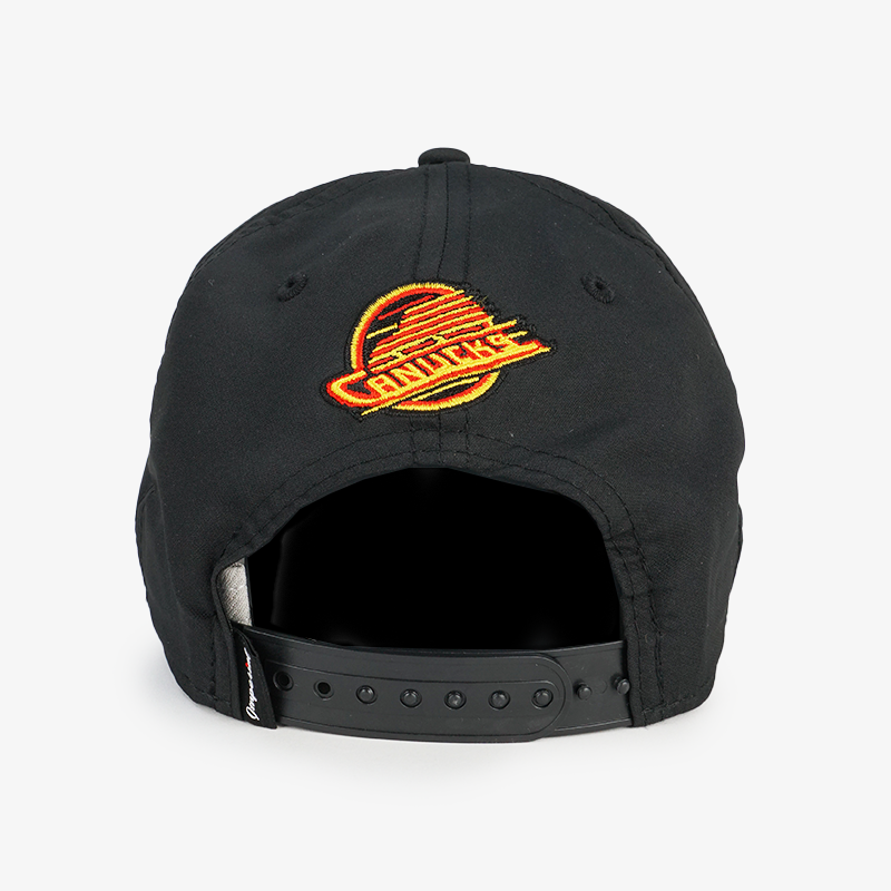 Vancouver Canucks G&G Black/Gold Rope Skate Hat