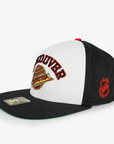 Vancouver Canucks Starter Black/White Rewind Skate Hat