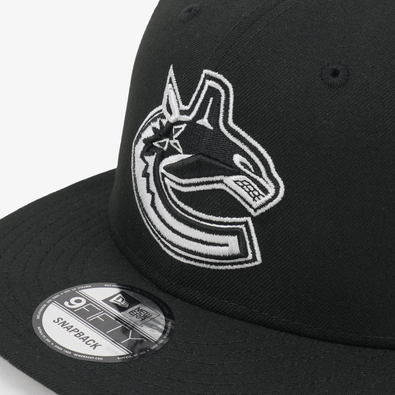 Vancouver Canucks New Era 950 Trucker Black Orca Snapback