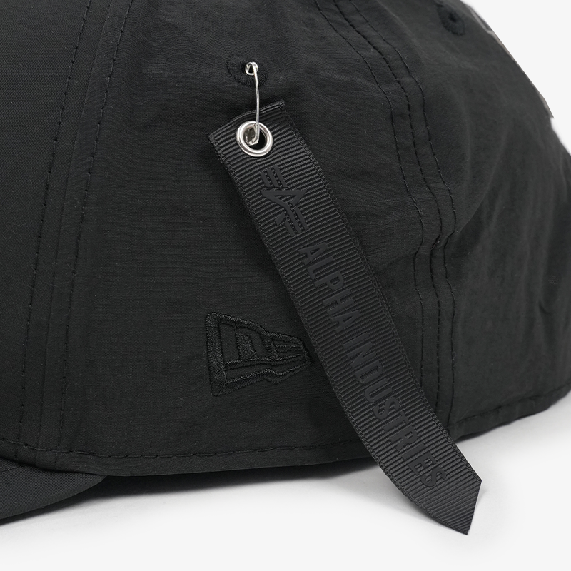 Vancouver Canucks New Era 940 M-Crown A-Frame Alpha Tonal Black Orca Hat