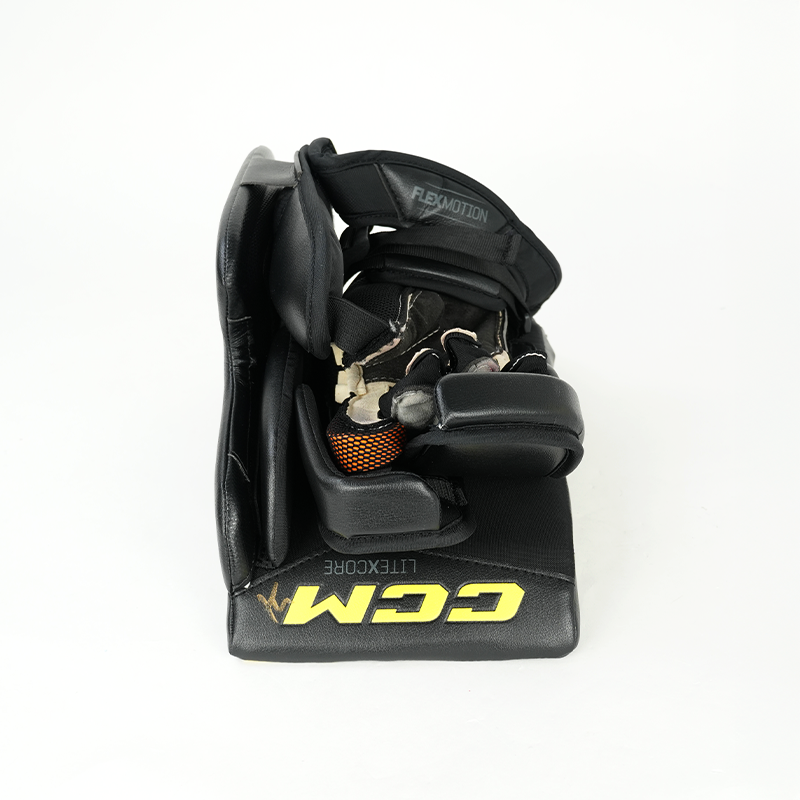 Thatcher Demko CCM Extreme Flex 7 Skate Used Goalie Set