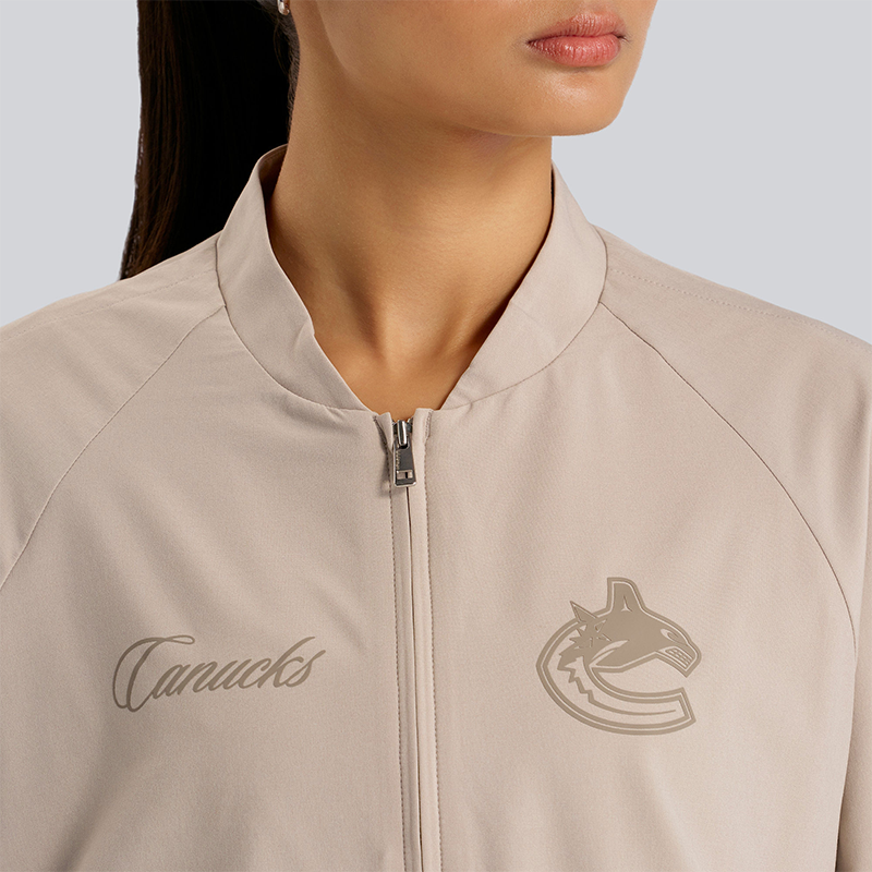 Vancouver Canucks x lululemon Women's Clara Cropped Cream Orca Jacket