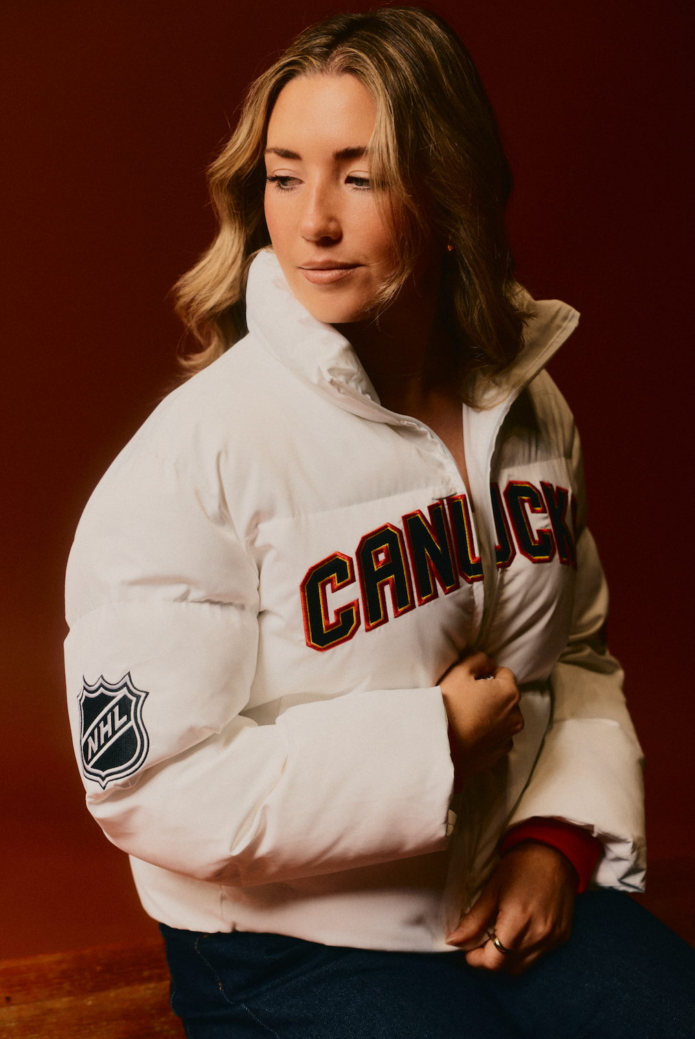 Vancouver Canucks Signature Collection Women Cropped Puffer