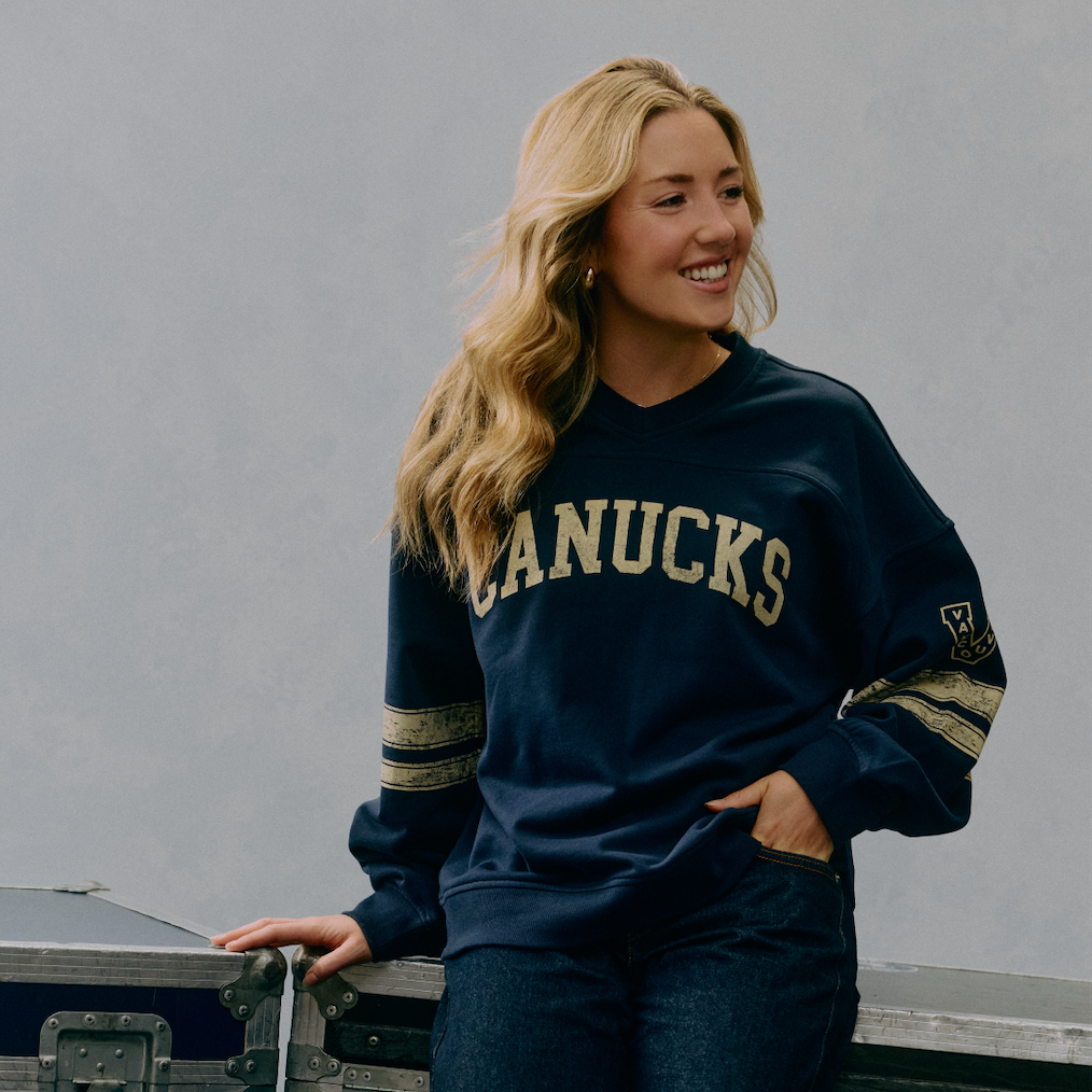 Vancouver Canucks Signature Collection Womens Heritage Crewneck